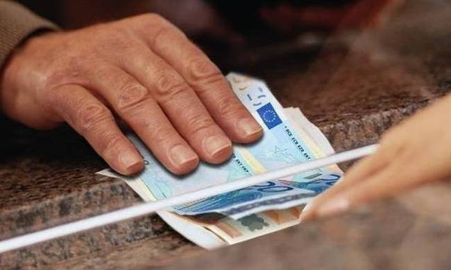 Μειωμένες έως 30% οι συντάξεις με τον νόμο Κατρούγκαλου